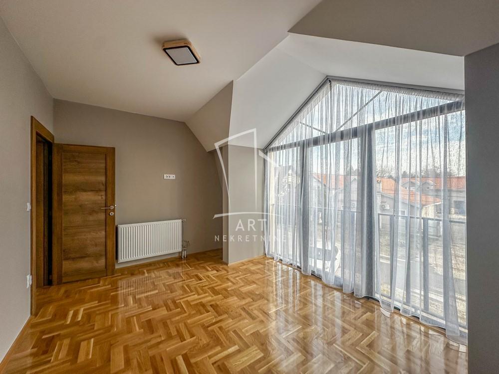 Slika 2 - 29. novembra (Borča),  Kuća na prodaju, 317m2, 380.000€