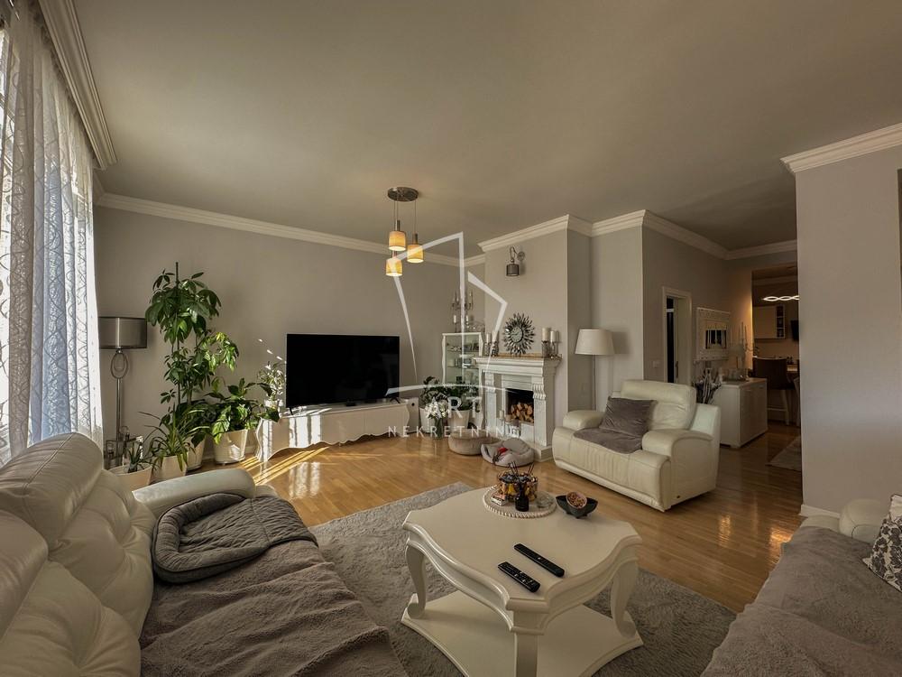 Slika 1 - Kralja Milana, Petosoban stan na prodaju, 173m2, 530.000€