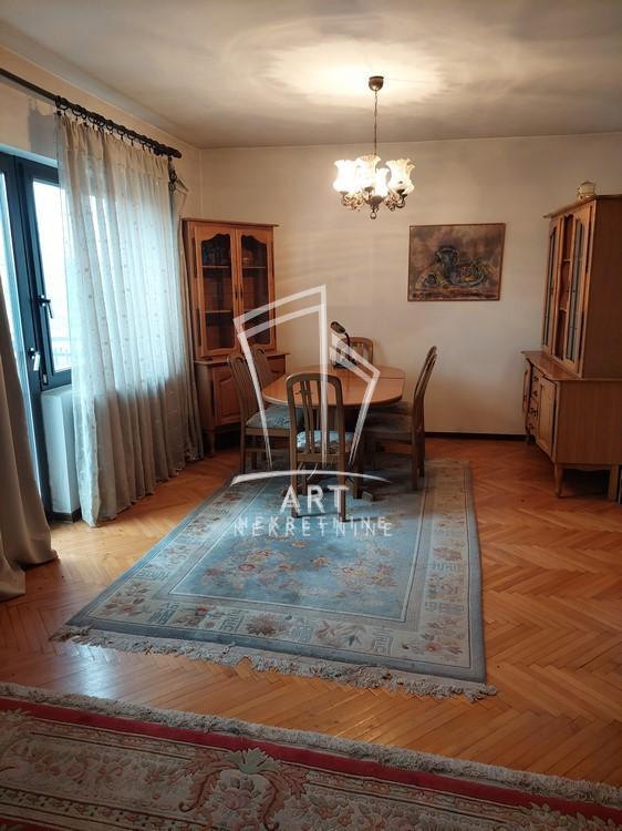 Glavna slika -Zrenjaninski put,  Kuća na prodaju, 400m2, 435.000€