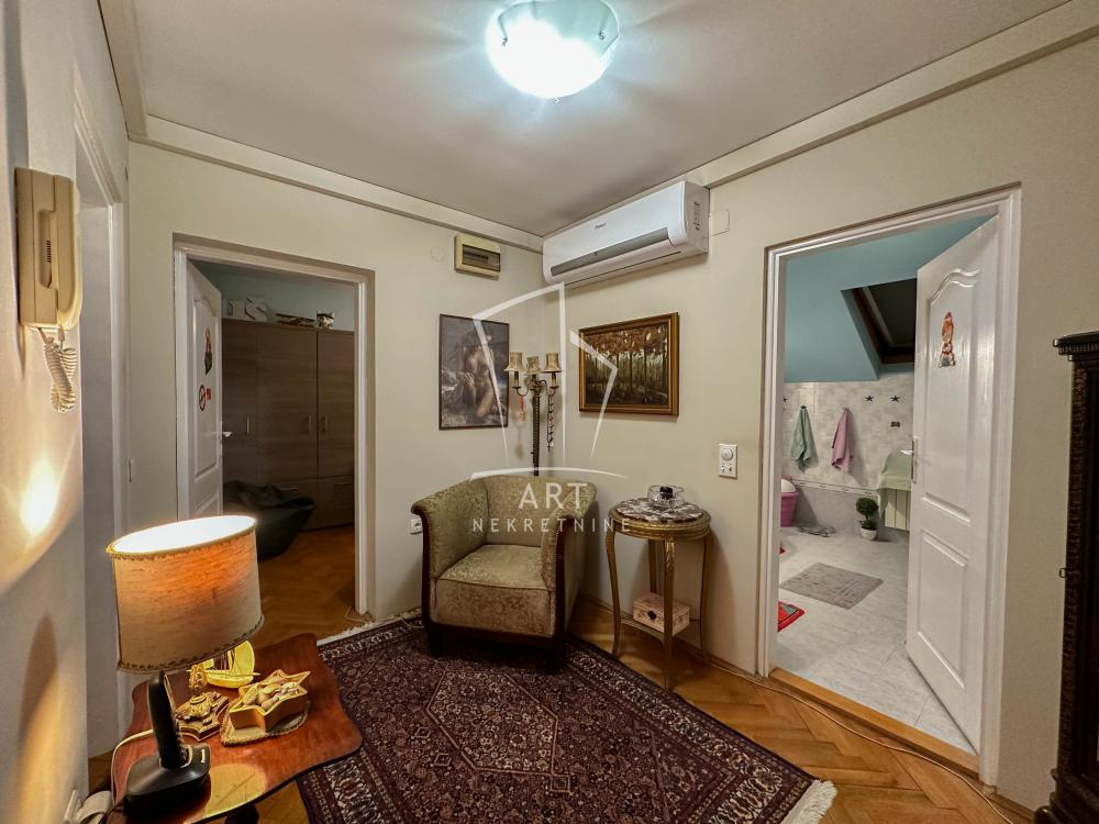 Slika 9 - Mladenovačka, Petosoban stan na prodaju, 140m2, 320.000€