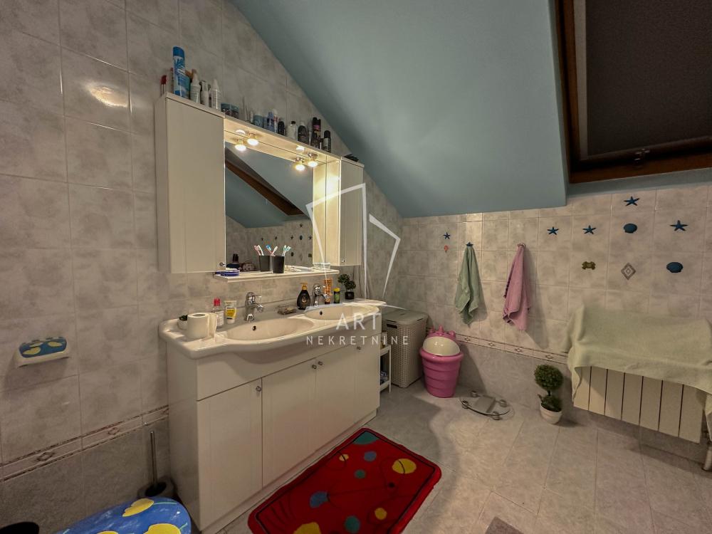 Slika 11 - Mladenovačka, Petosoban stan na prodaju, 140m2, 320.000€