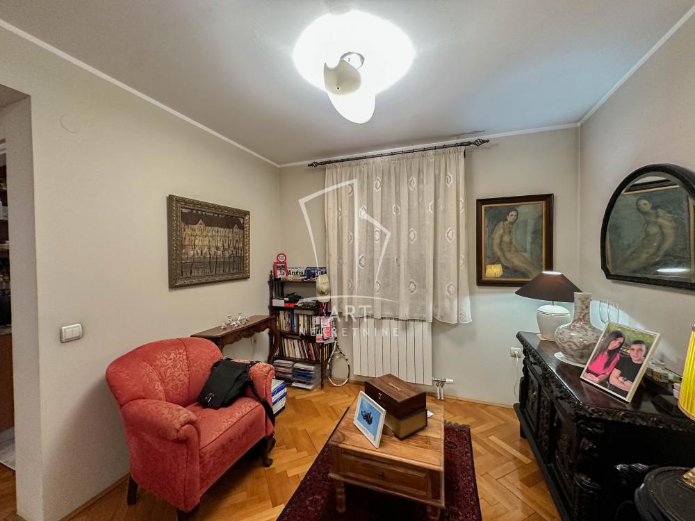 Slika 3 - Mladenovačka, Petosoban stan na prodaju, 140m2, 320.000€