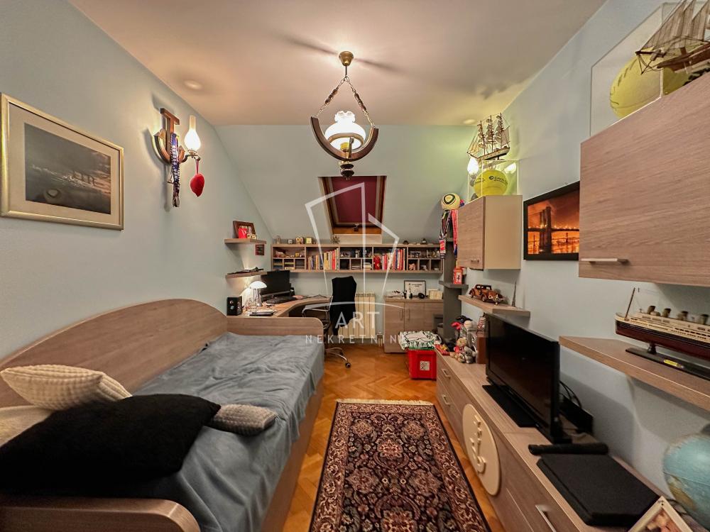 Slika 5 - Mladenovačka, Petosoban stan na prodaju, 140m2, 320.000€