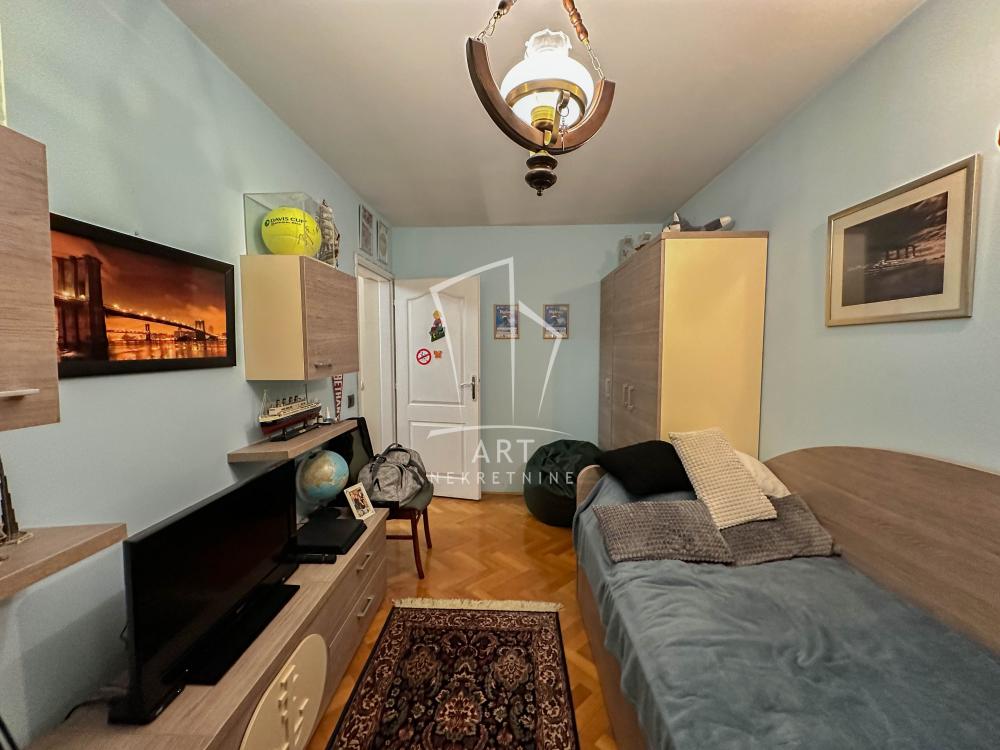 Slika 8 - Mladenovačka, Petosoban stan na prodaju, 140m2, 320.000€