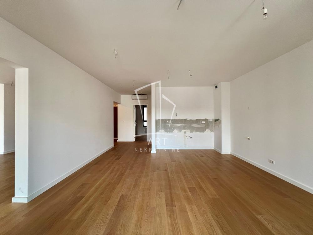 Slika 5 - Bulevar oslobođenja, Petosoban stan na prodaju, 177m2, 795.000€