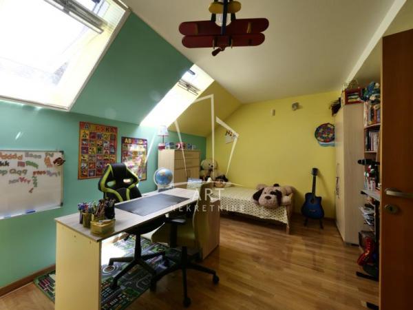 Slika 9 - Kronštatska, Petosoban stan na prodaju, 225m2, 650.000€