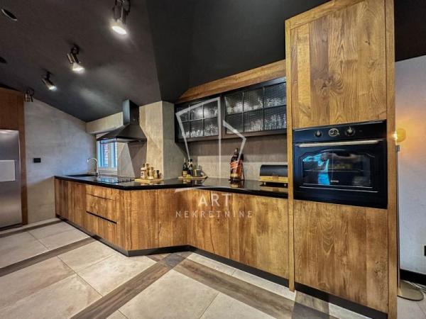 Slika 5 - Dragoslava Petrovića, Četvorosoban stan na prodaju, 284m2, 520.000€