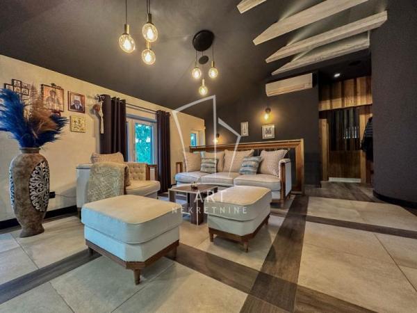 Glavna slika -Dragoslava Petrovića, Četvorosoban stan na prodaju, 284m2, 520.000€