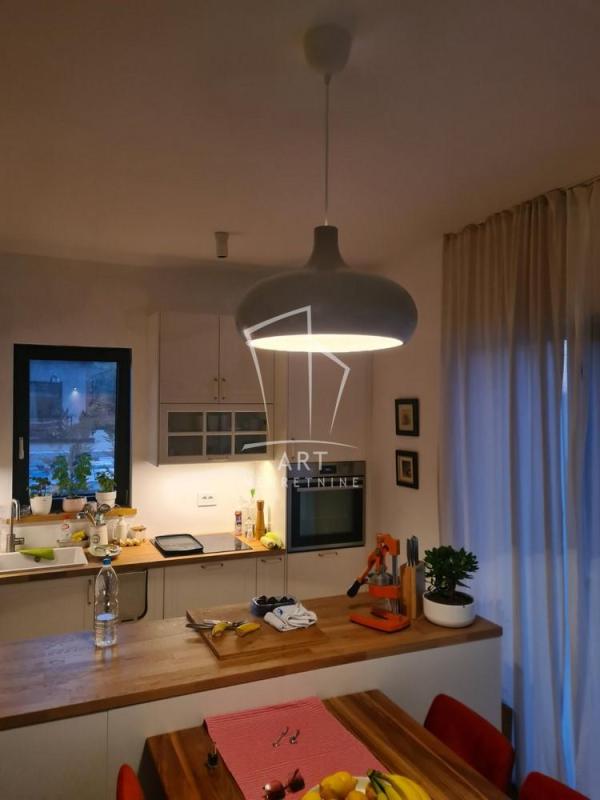 Slika 11 - Kosmajska,  Kuća na prodaju, 133m2, 265.000€