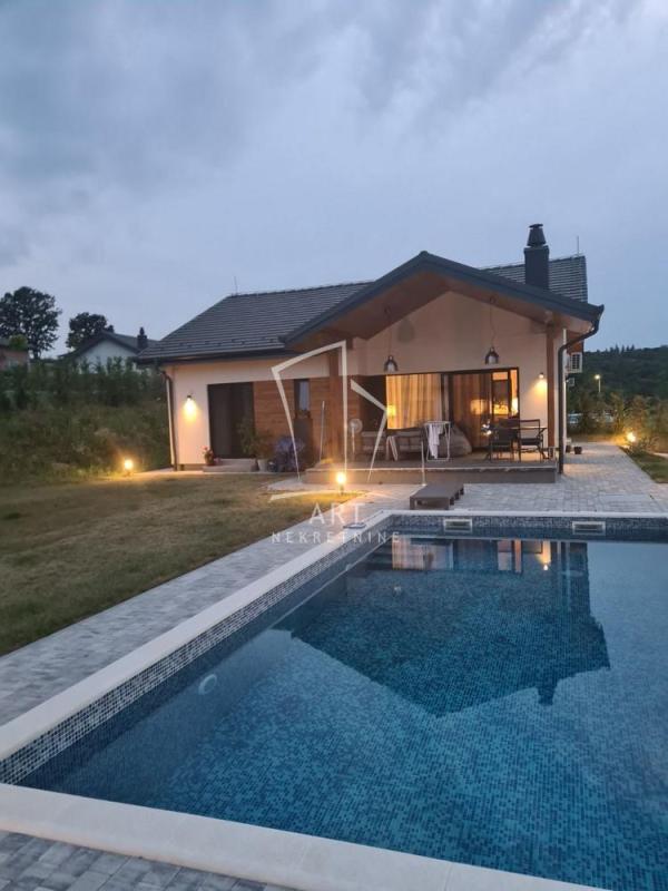 Slika 6 - Kosmajska,  Kuća na prodaju, 133m2, 265.000€