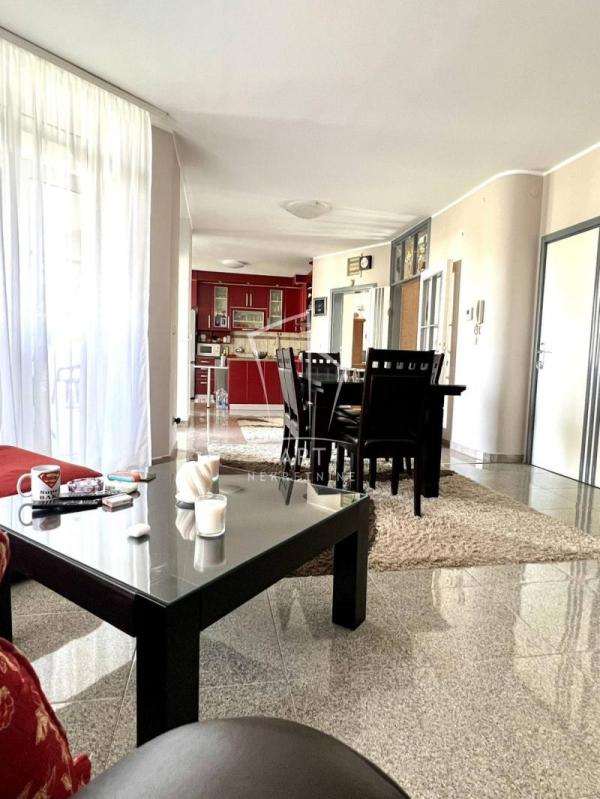 Slika 3 - Miljakovačke livade,  Kuća na prodaju, 382m2, 600.000€