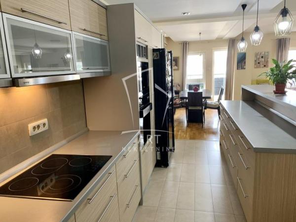 Slika 10 - Đevđelijska, Četvorosoban stan na prodaju, 157m2, 410.000€