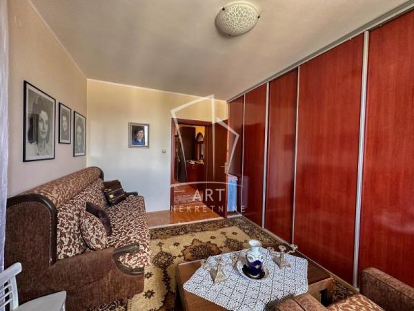 Slika 9 - Marije Mirčetić,  Kuća na prodaju, 650m2, 1.180.000€