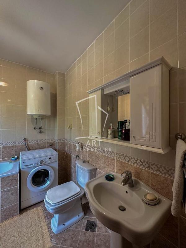 Slika 11 - Marije Mirčetić,  Kuća na prodaju, 650m2, 1.180.000€