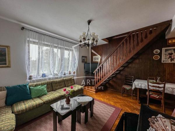 Slika 1 - Kosmajski venac,  Kuća na prodaju, 180m2, 150.000€