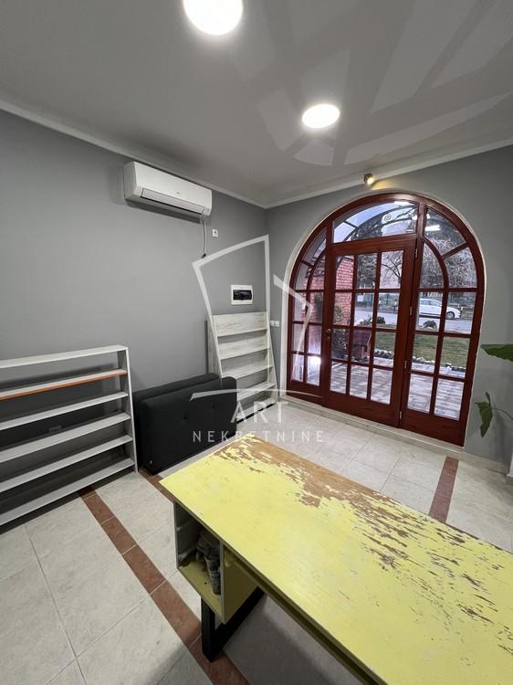 Slika 1 - Glamočka,  Lokal za izdavanje, 45m2, 600€