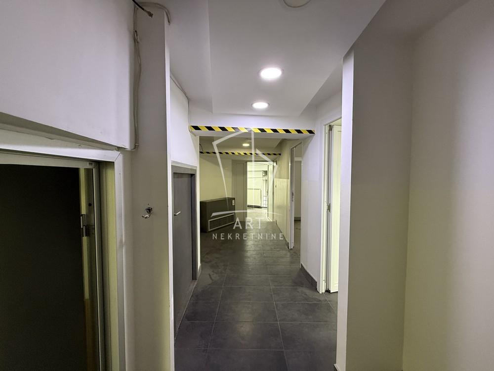 Slika 10 - Koče Popovića,  Lokal na prodaju, 225m2, 650.000€