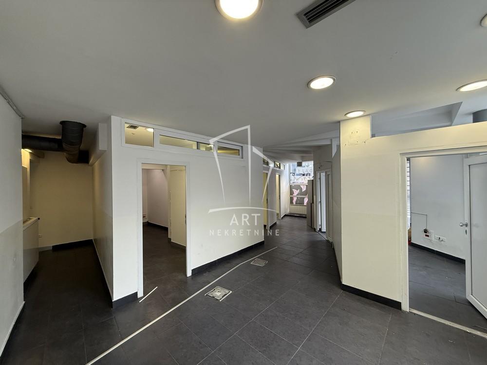 Slika 1 - Koče Popovića,  Lokal na prodaju, 225m2, 650.000€