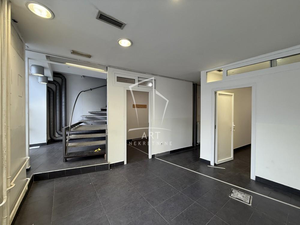 Glavna slika -Koče Popovića,  Lokal na prodaju, 225m2, 650.000€