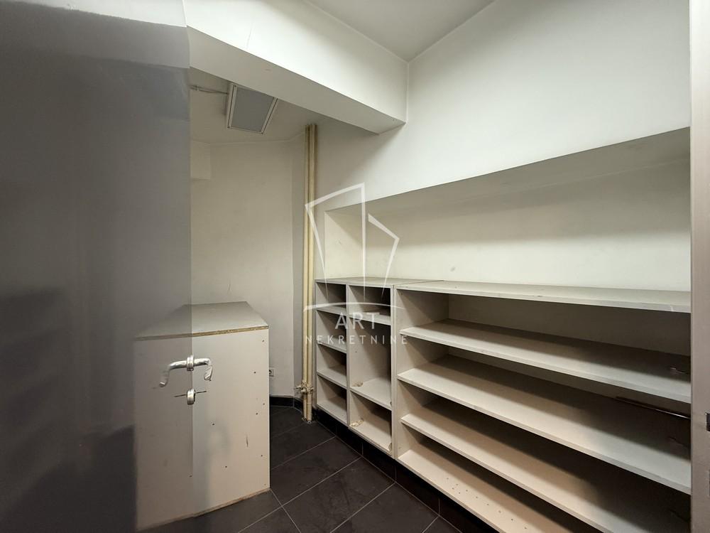 Slika 9 - Koče Popovića,  Lokal za izdavanje, 225m2, 3.300€