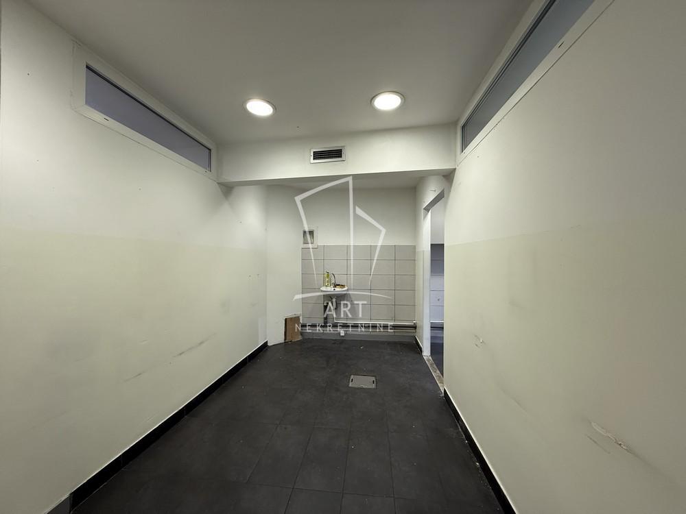 Slika 2 - Koče Popovića,  Lokal za izdavanje, 225m2, 3.300€