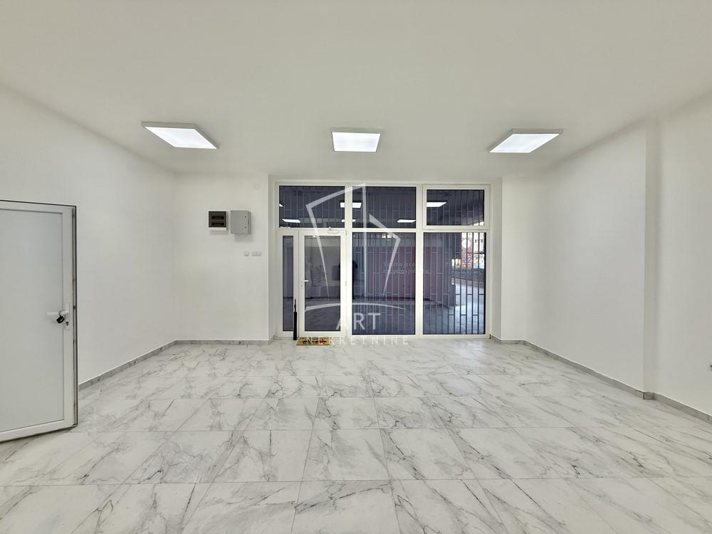 Slika 3 - Bulevar despota Stefana,  Lokal na prodaju, 124m2, 276.500€