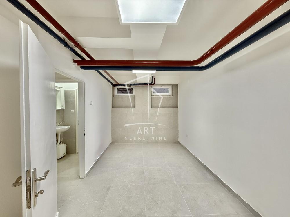 Slika 9 - Bulevar despota Stefana,  Lokal na prodaju, 124m2, 276.500€