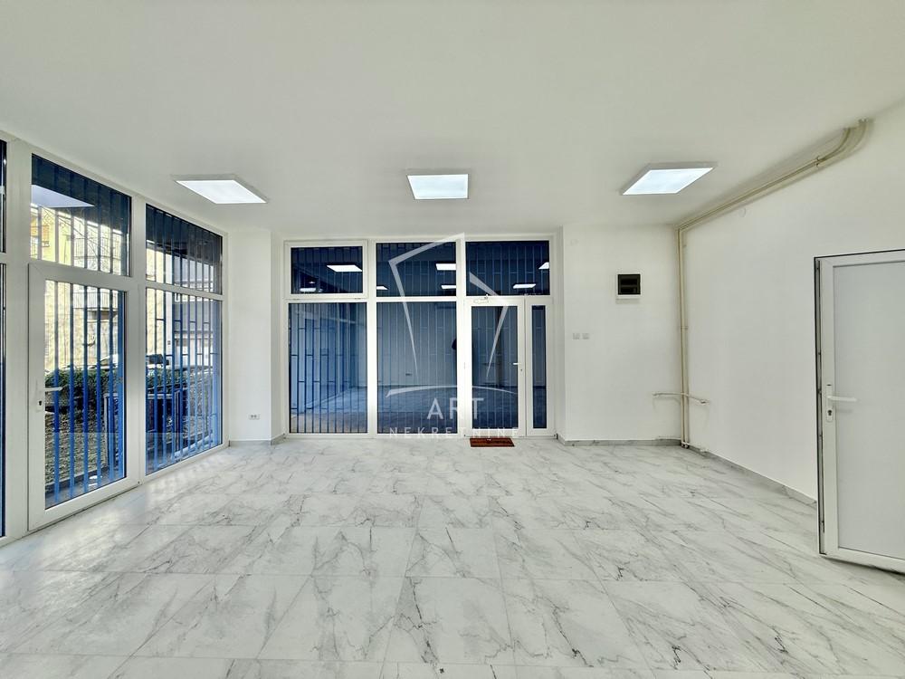 Slika 1 - Bulevar despota Stefana,  Lokal na prodaju, 124m2, 276.500€