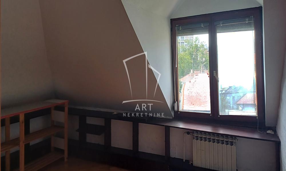 Slika 9 - Braće Grim,  Lokal za izdavanje, 126m2, 690€