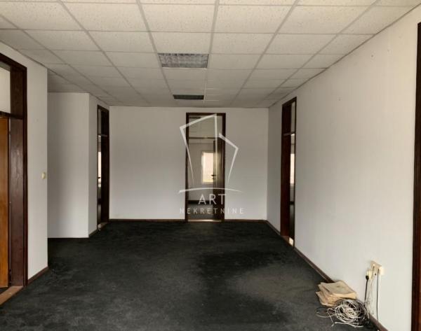 Slika 7 - Bulevar Kralja Aleksandra,  Lokal za izdavanje, 350m2, 2.520€