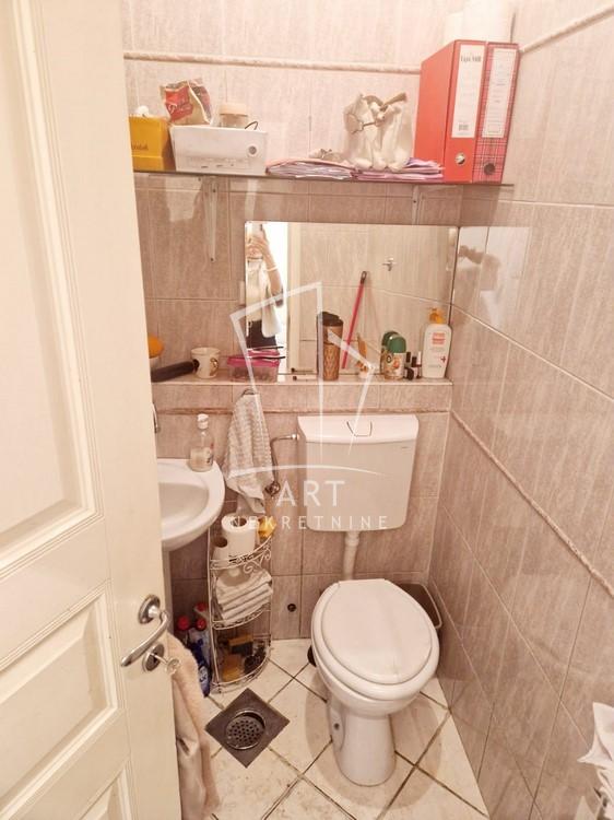 Slika 3 - Beogradska,  Lokal za izdavanje, 30m2, 900€