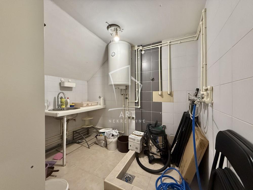 Slika 11 - Đure Daničića,  Lokal na prodaju, 112m2, 180.000€