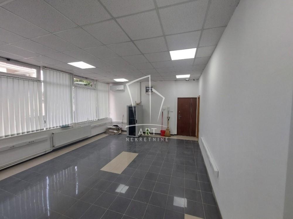 Slika 2 - Preševska,  Lokal za izdavanje, 120m2, 1.500€