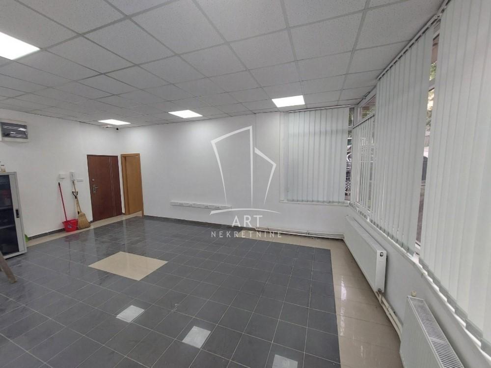 Glavna slika -Preševska,  Lokal za izdavanje, 120m2, 1.500€