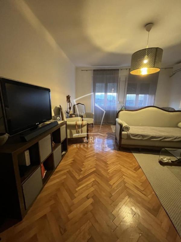 Slika 1 - Bulevar Vojvode Mišića,  Lokal za izdavanje, 102m2, 1.200€