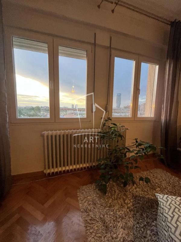 Slika 3 - Bulevar Vojvode Mišića,  Lokal za izdavanje, 102m2, 1.200€