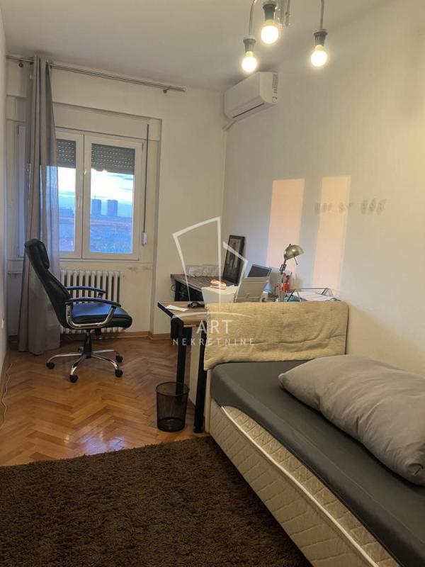 Slika 4 - Bulevar Vojvode Mišića,  Lokal za izdavanje, 102m2, 1.200€