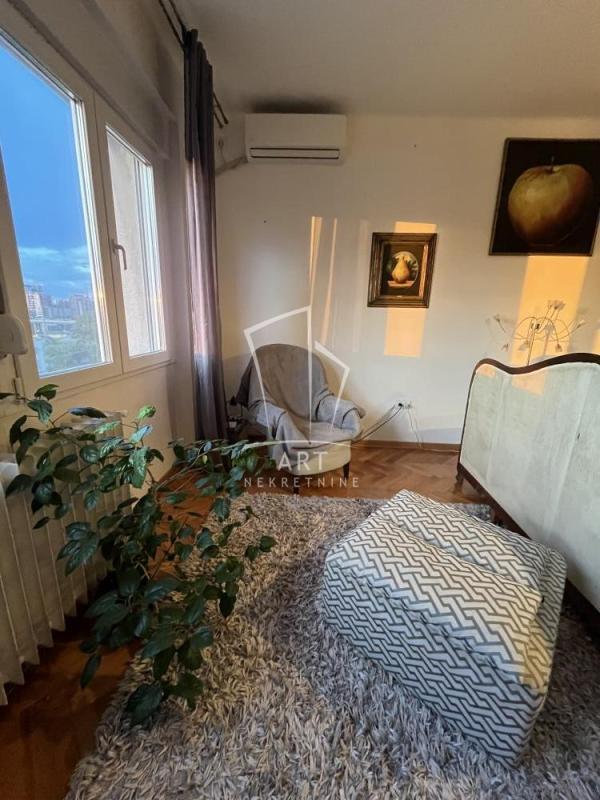 Glavna slika -Bulevar Vojvode Mišića,  Lokal za izdavanje, 102m2, 1.200€