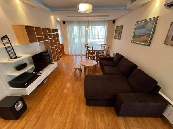 Slika 1 - Bulevar Crvene Armije, Trosoban stan na prodaju, 106m2, 399.000€