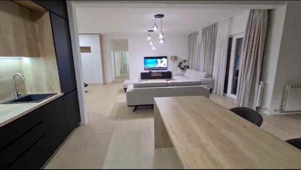 Slika 1 - Velisava Vulovića, Četvoroiposoban stan na prodaju, 180m2, 900.000€