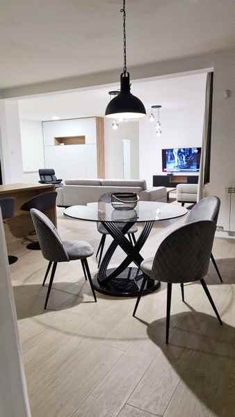 Slika 4 - Velisava Vulovića, Četvoroiposoban stan na prodaju, 180m2, 900.000€