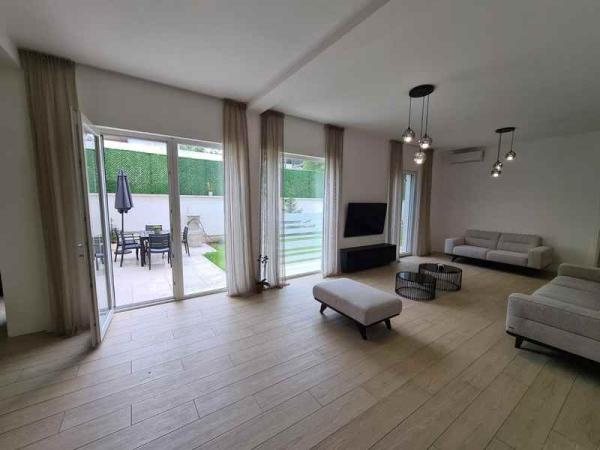 Slika 4 - Velisava Vulovića, Šestosoban stan na prodaju, 220m2, 950.000€