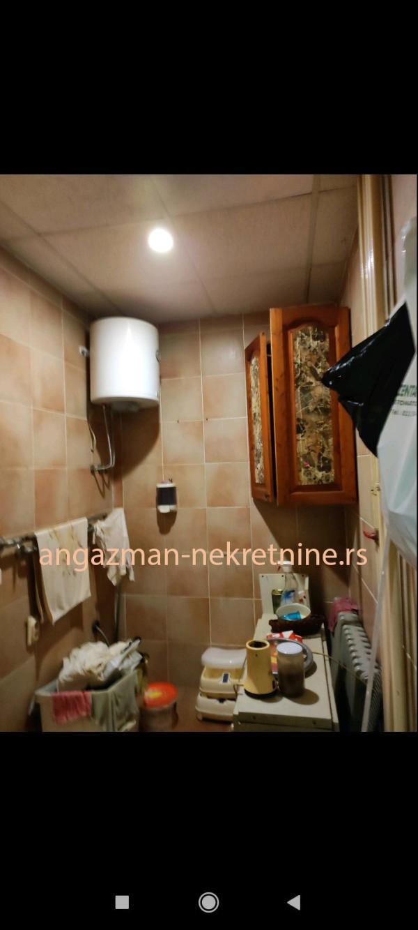 Slika 3 - Alekse Nenadovića,  Lokal za izdavanje, 89m2, 1.300€