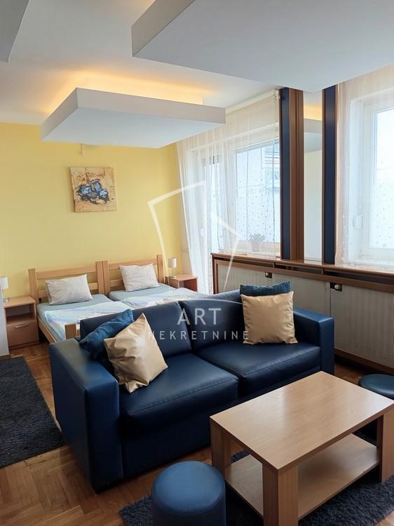 Glavna slika -Braće Baruh,  Lokal za izdavanje, 187m2, 2.000€