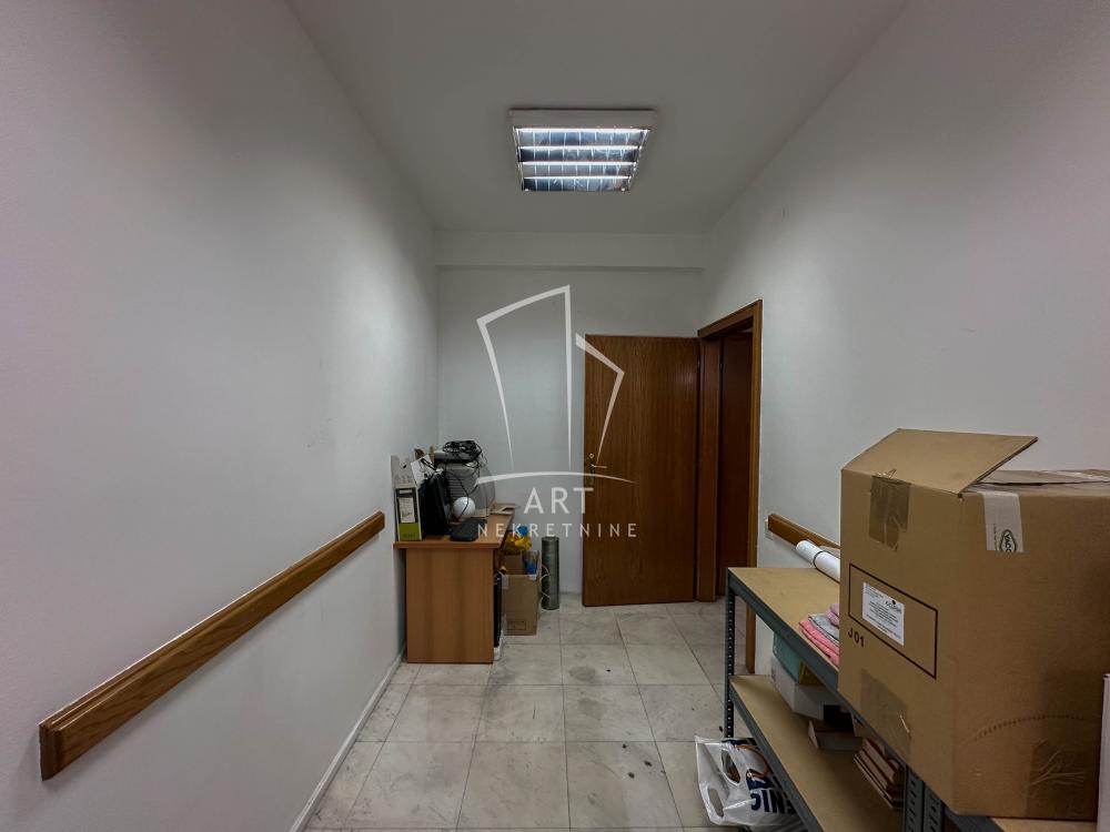 Slika 5 - Balkanska,  Lokal na prodaju, 81m2, 165.000€