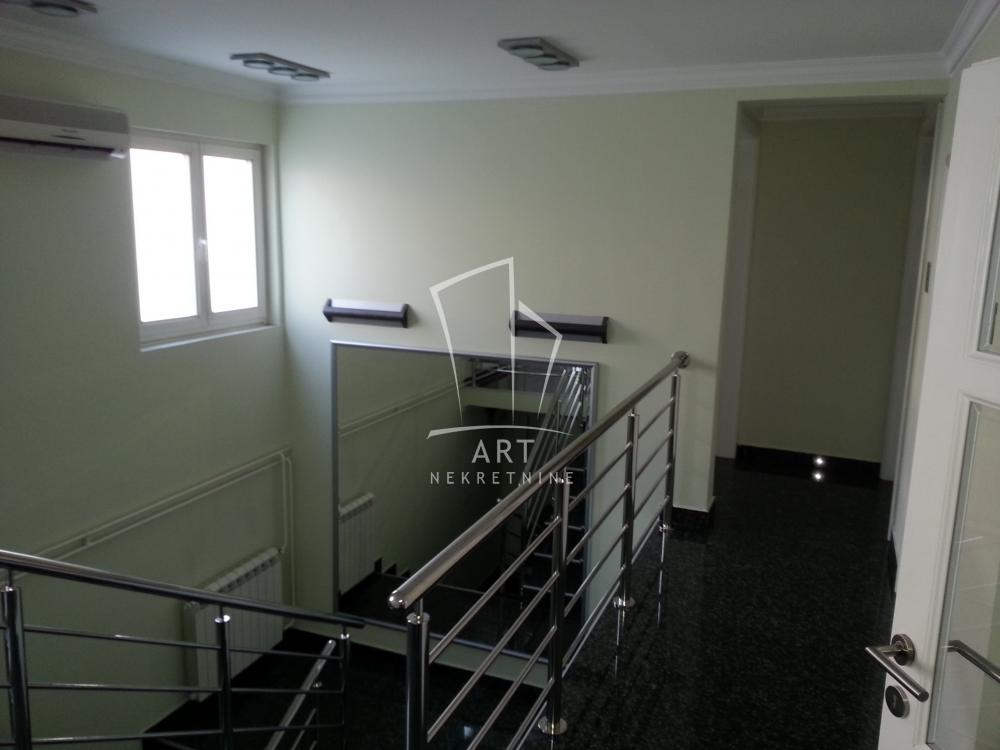 Slika 7 - Dragačevska,  Lokal na prodaju, 300m2, 598.000€