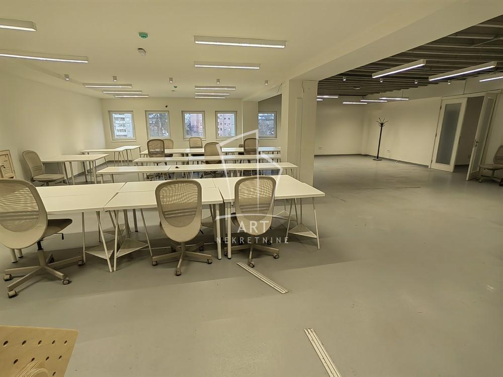 Slika 1 - Bulevar Peka Dapčevića,  Lokal za izdavanje, 1800m2, 20.000€