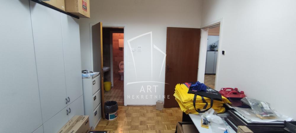 Slika 3 - Takovska,  Lokal na prodaju, 78m2, 180.000€