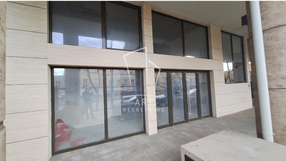 Slika 1 - Vojislava Ilića,  Lokal za izdavanje, 297m2, 3.000€