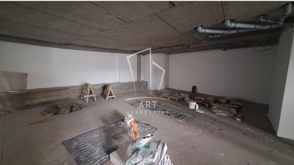 Slika 9 - Vojislava Ilića,  Lokal za izdavanje, 297m2, 3.000€